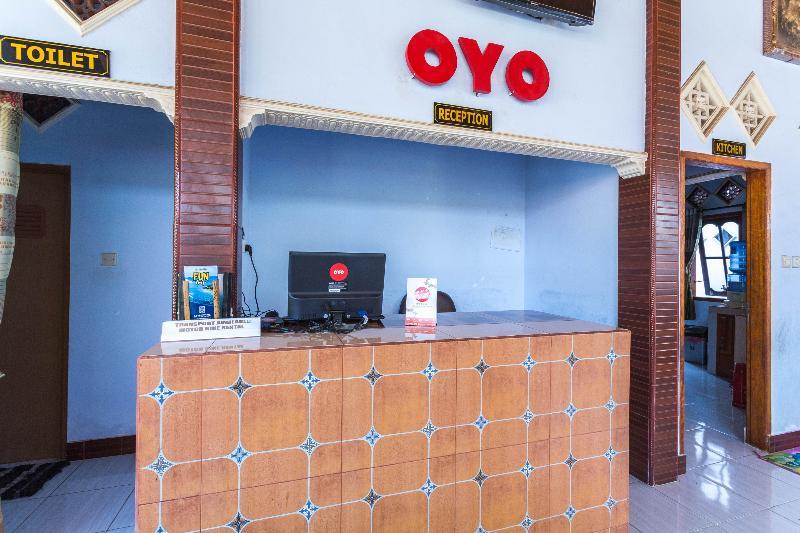 Oyo 1895 Lamancha Homestay Kuta  Bagian luar foto