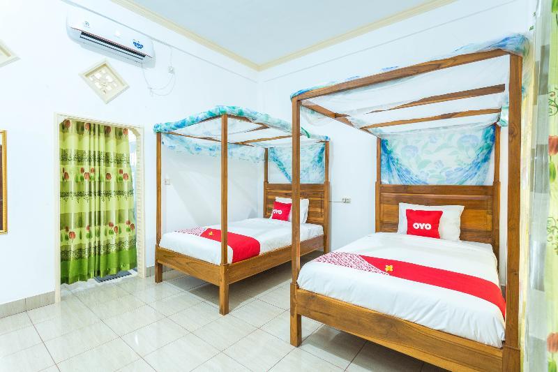 Oyo 1895 Lamancha Homestay Kuta  Bagian luar foto