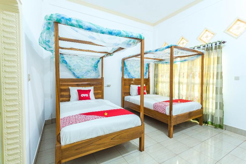 Oyo 1895 Lamancha Homestay Kuta  Bagian luar foto